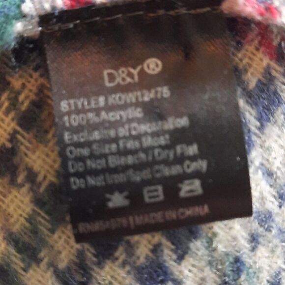 D&Y Plaid Scarf/Wrap/Throw    - Picture 8 of 8